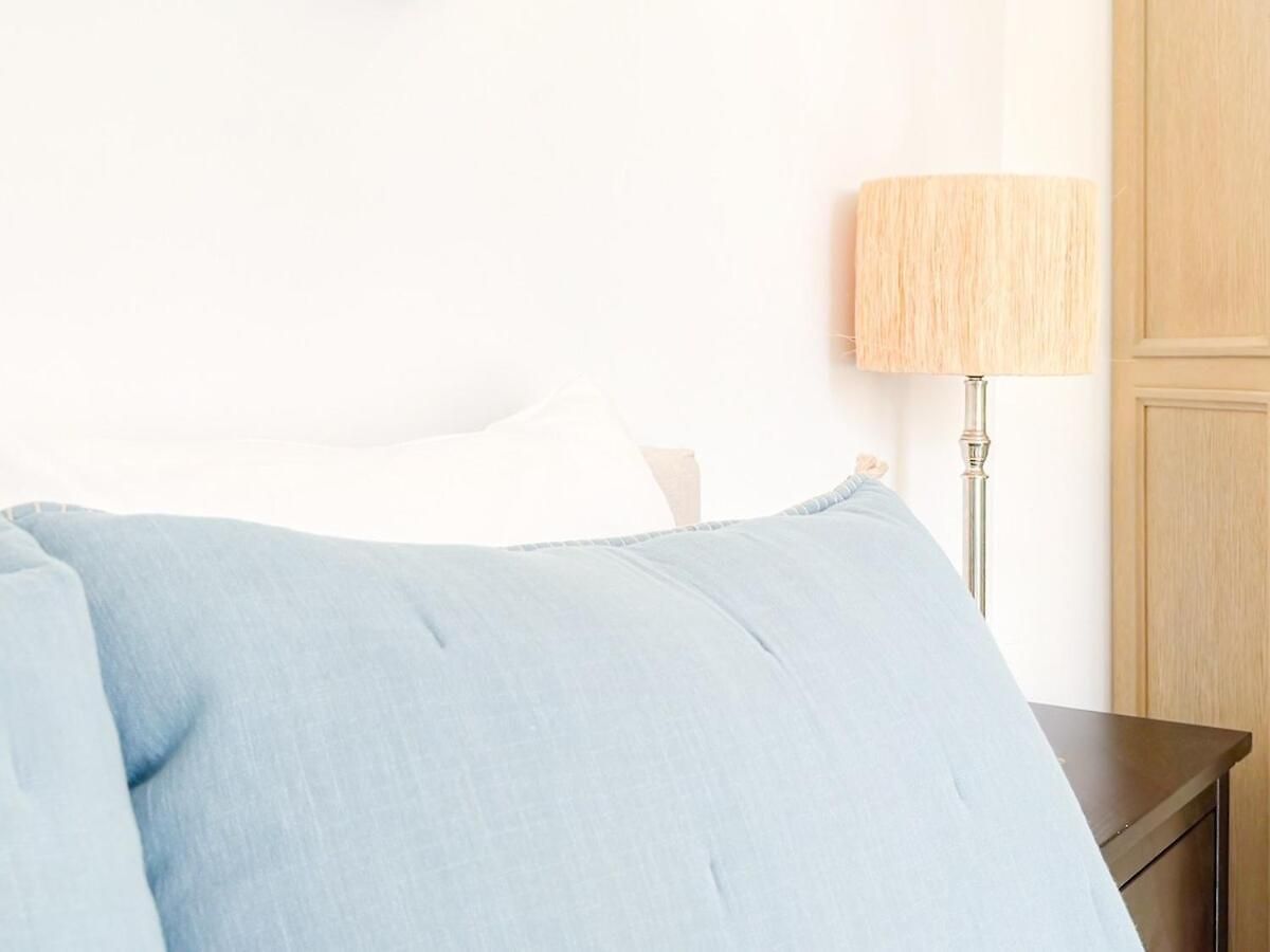 #12 Staywizus - 1bdr Joffre, 5min From Old Town Ac & Wifi *