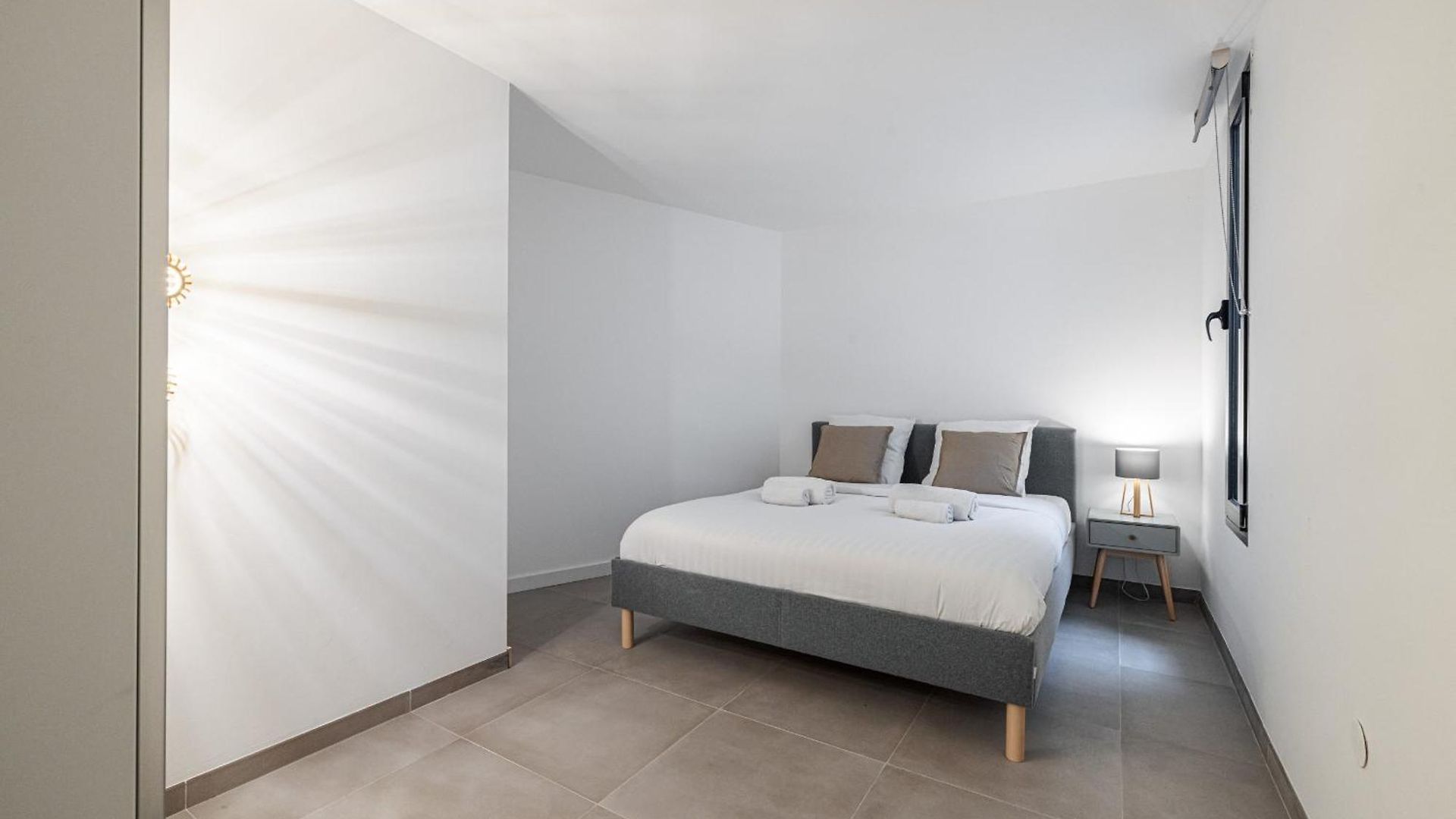 Cremat - Contemporaine - Piscine - Climatisation *