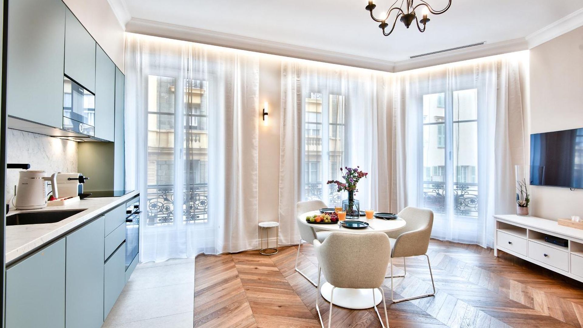 9 Alberti Centre Nice