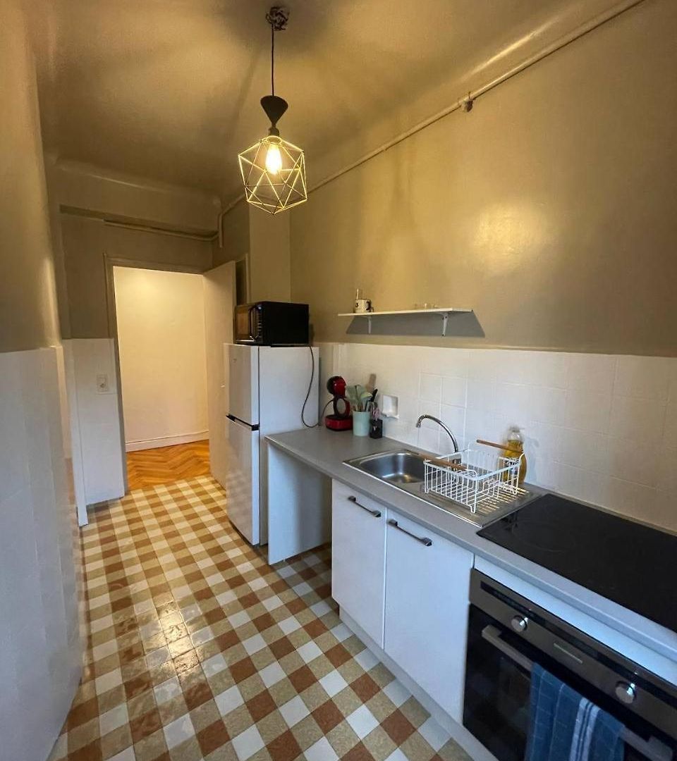 Cozy Flat In *