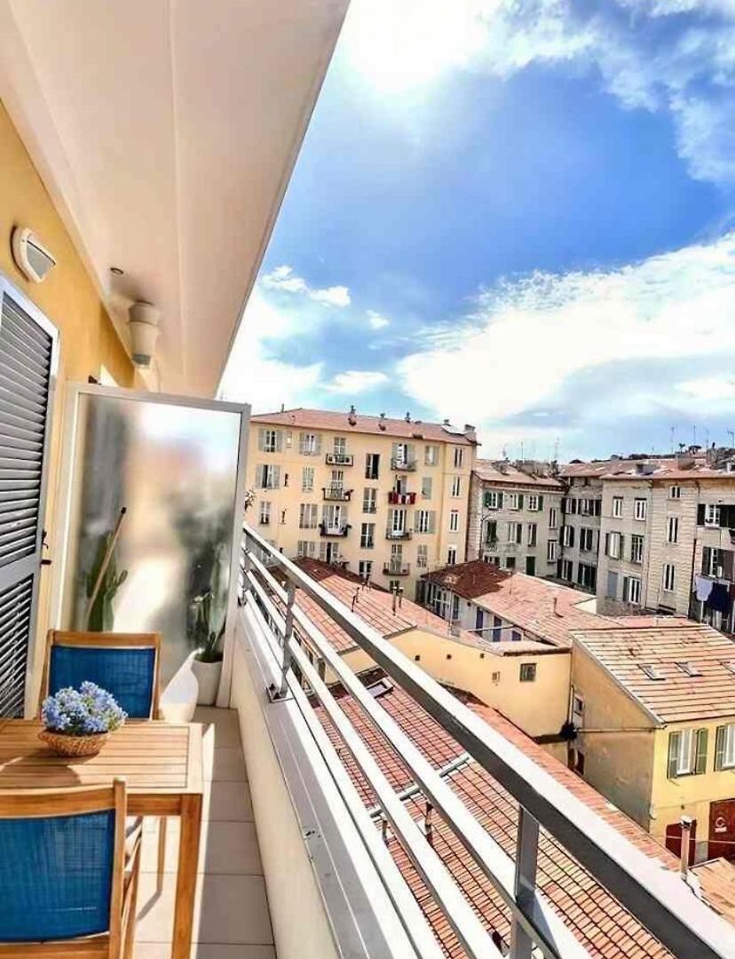 Charming Flat With Sunny Balcony Port De *