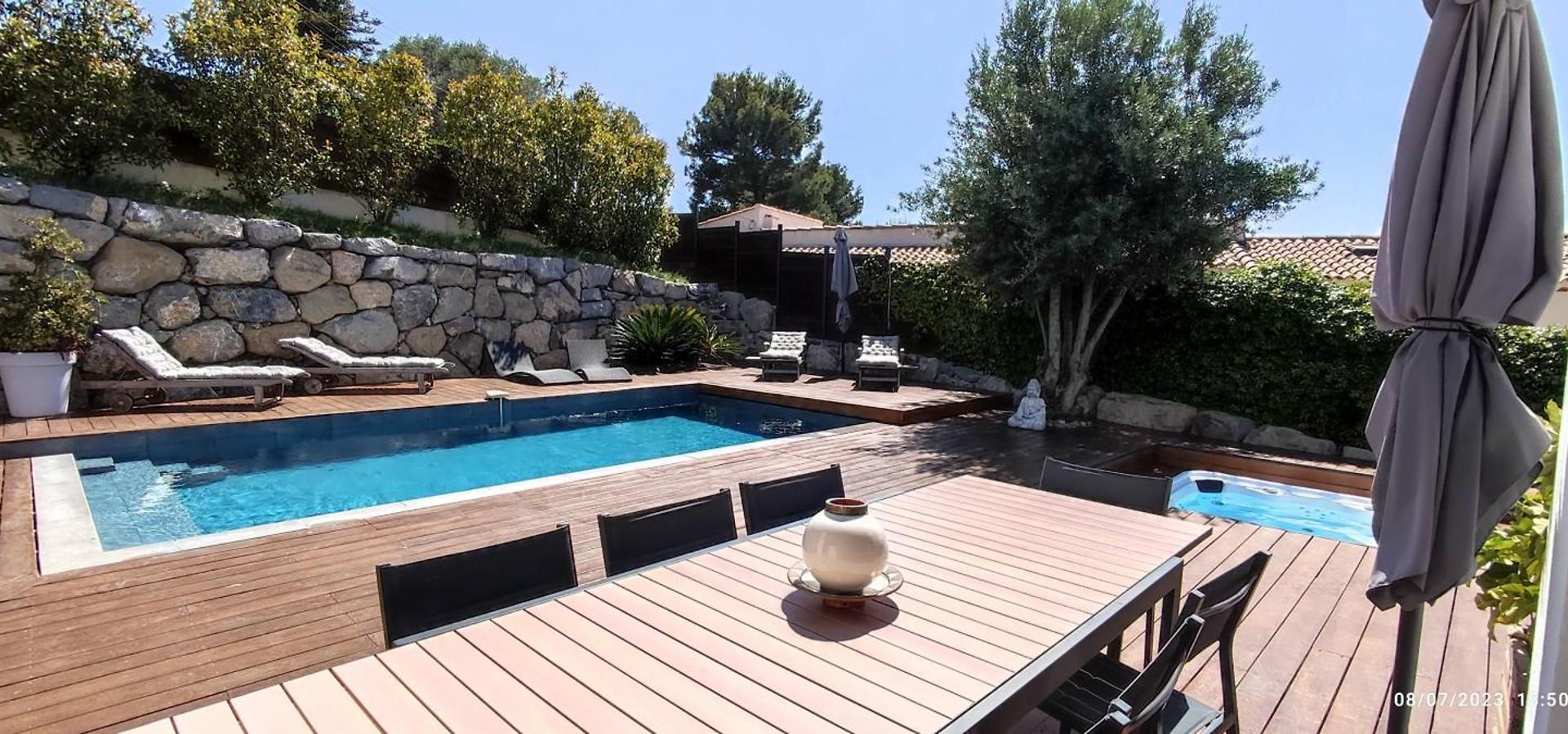Villa Moderne Piscine Jacuzzi