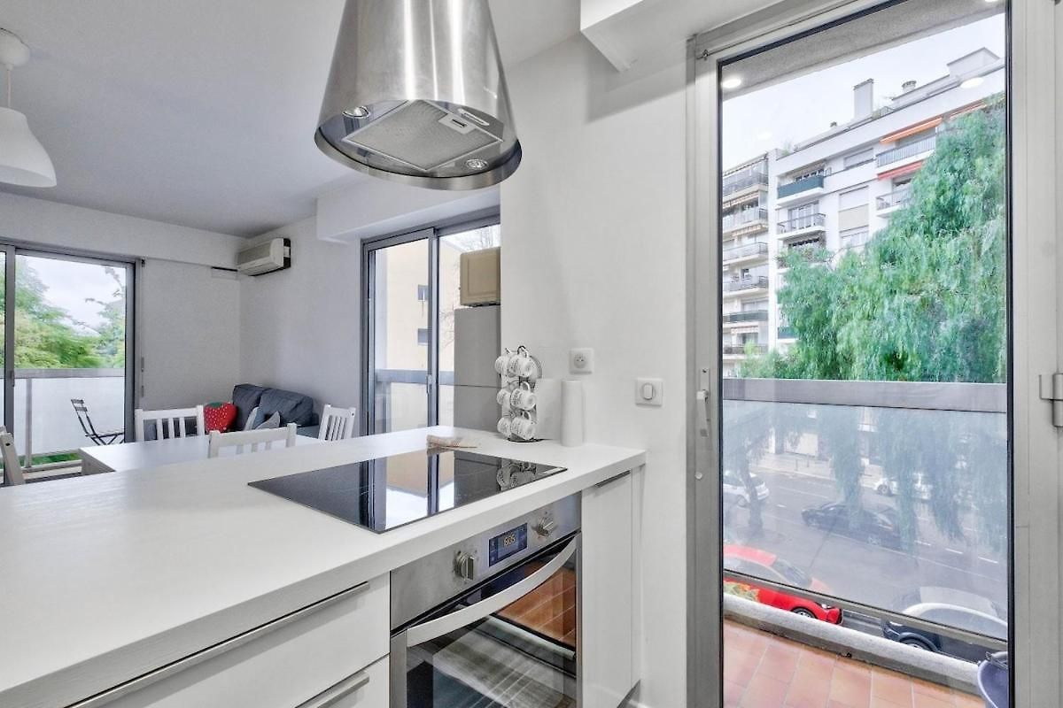 Flat With Balcony 15min From Promenade Des