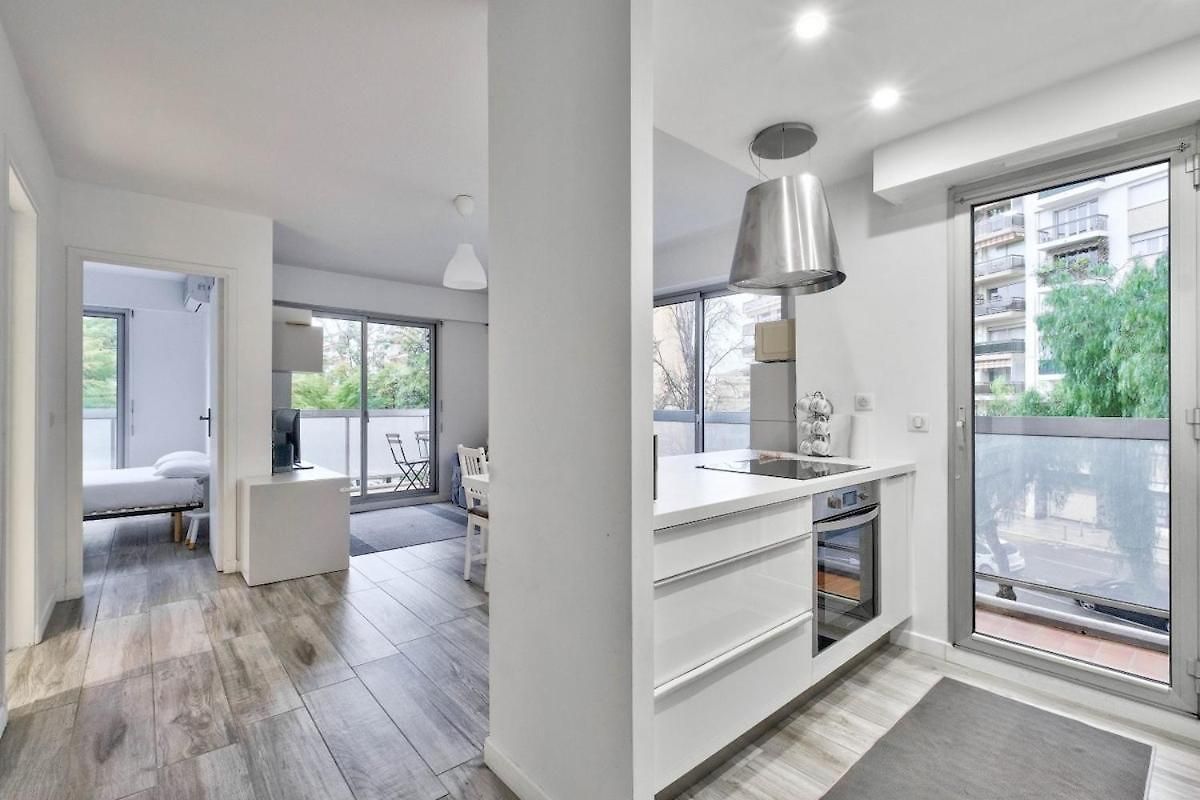 Appartement Flat With Balcony 15min From Promenade Des Nice