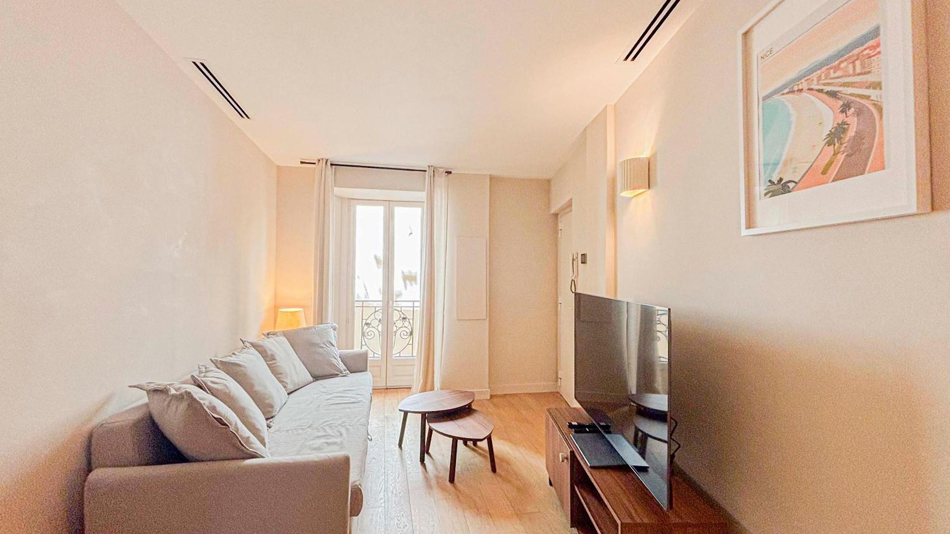 Petit Cocon Au Cœur Du Vieux-nice, Wifi, Ac, 2pers *