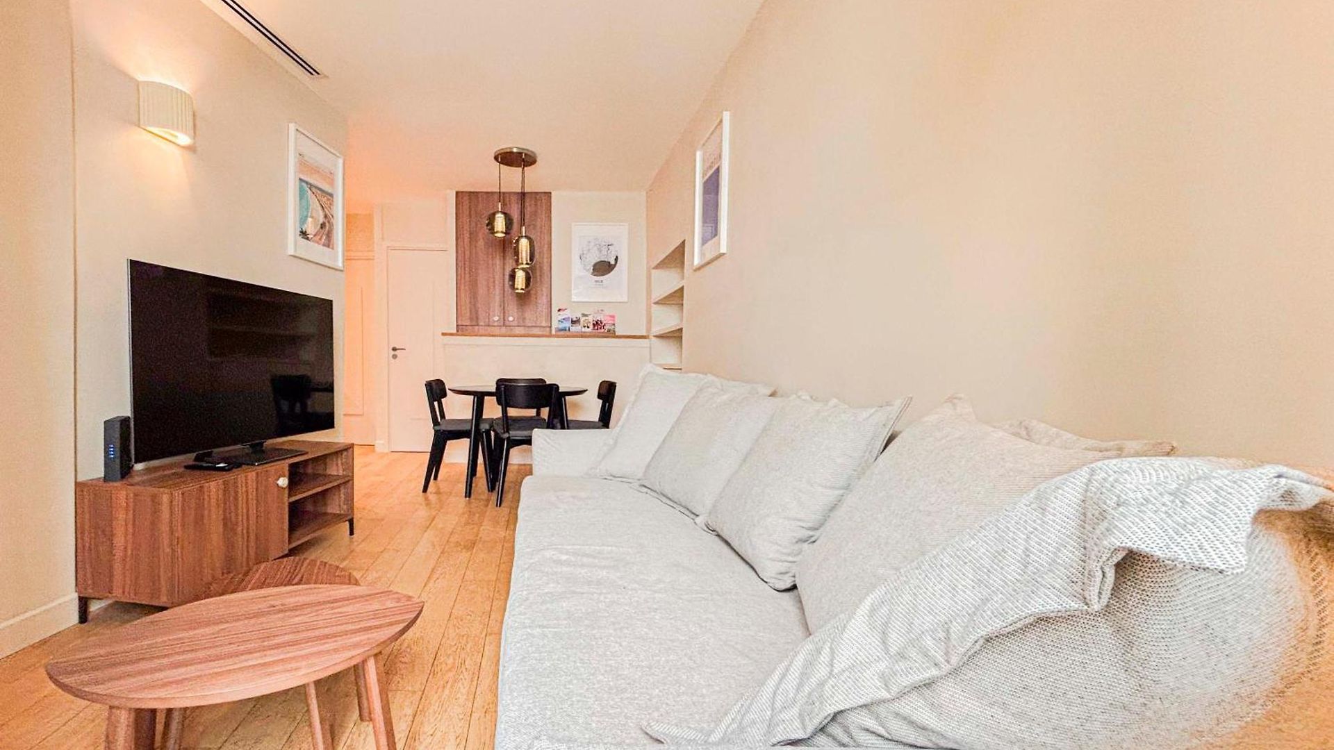Petit Cocon Au Cœur Du Vieux-nice, Wifi, Ac, 2pers Appartement *