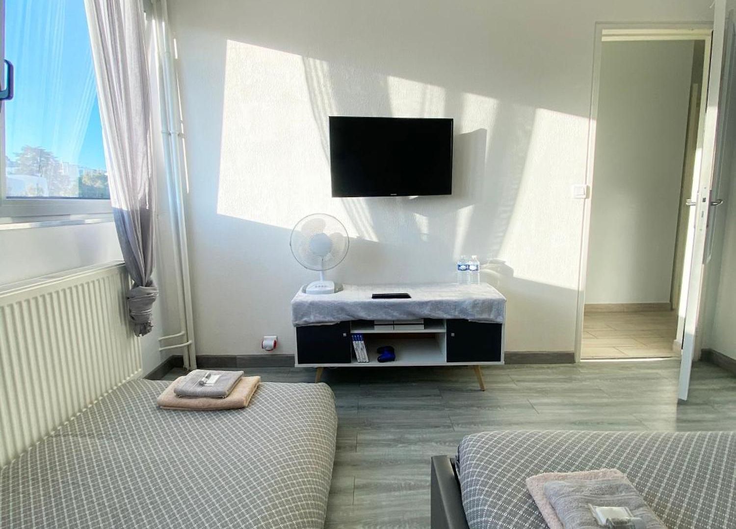 Appartement Bel 2 Pièces - 10min De La Nice