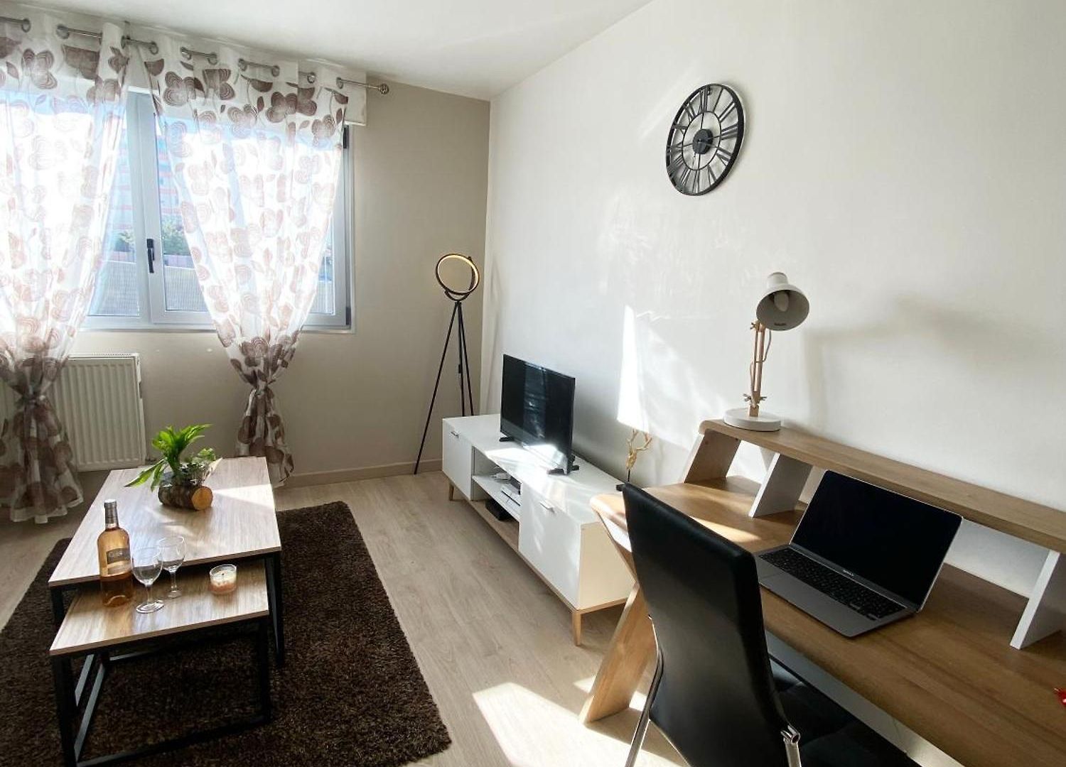 Bel 2 Pièces - 10min De La Appartement