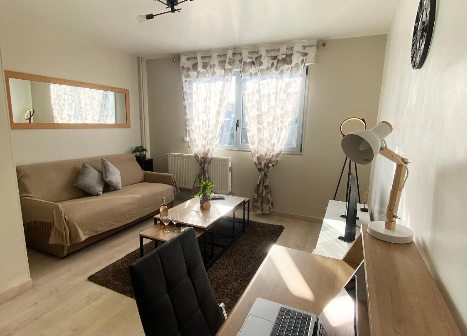 Bel 2 Pièces - 10min De La Appartement