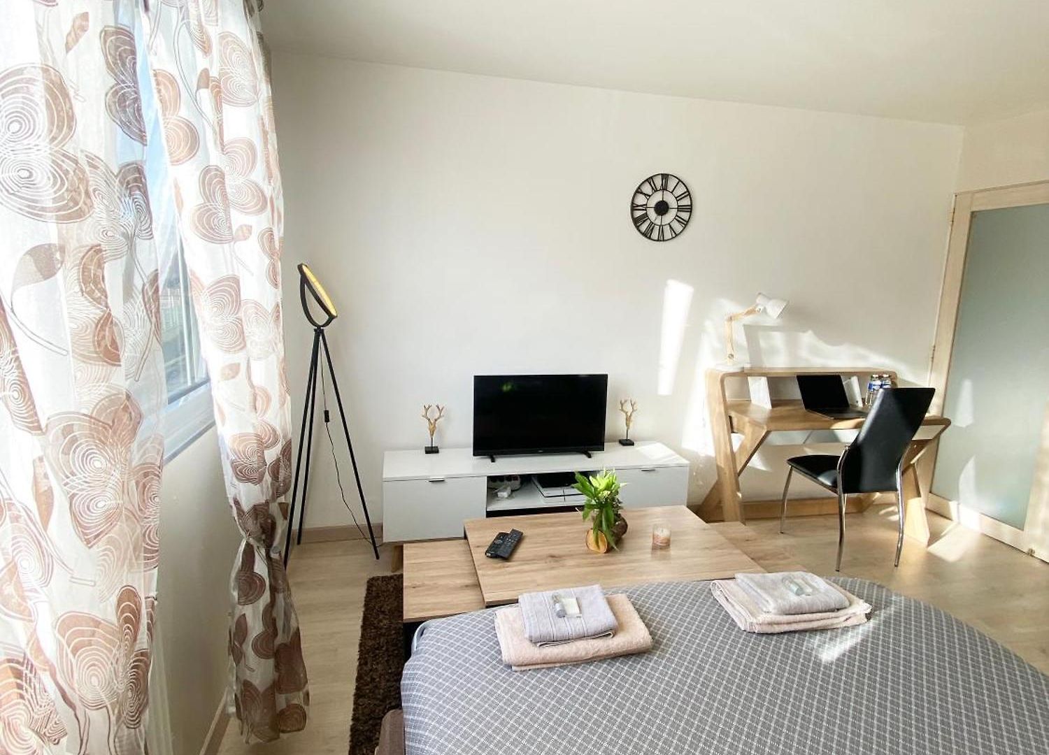 Bel 2 Pièces - 10min De La Appartement *