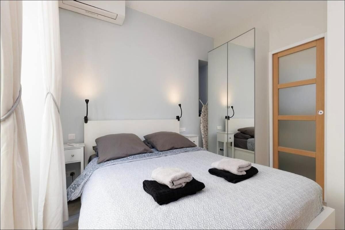 1 Bed, Center Of With Ac