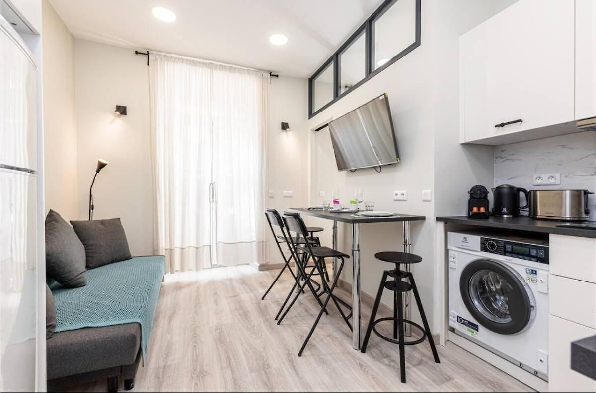 Apartment 1 Bed, Center Of With Ac