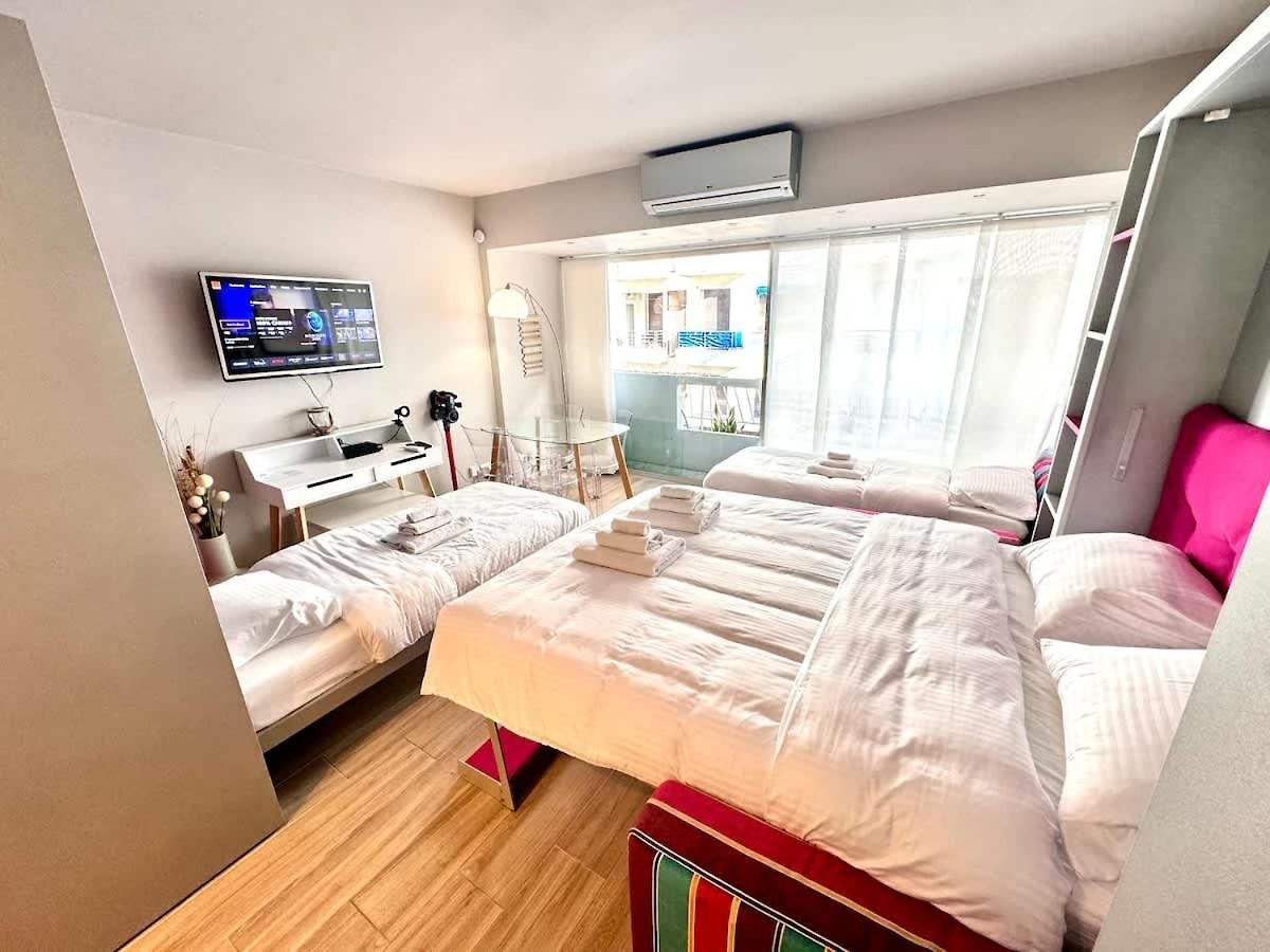 Hébergement de vacances At The Heart Of Carre D'or 2 Mins Sea Wi-fi