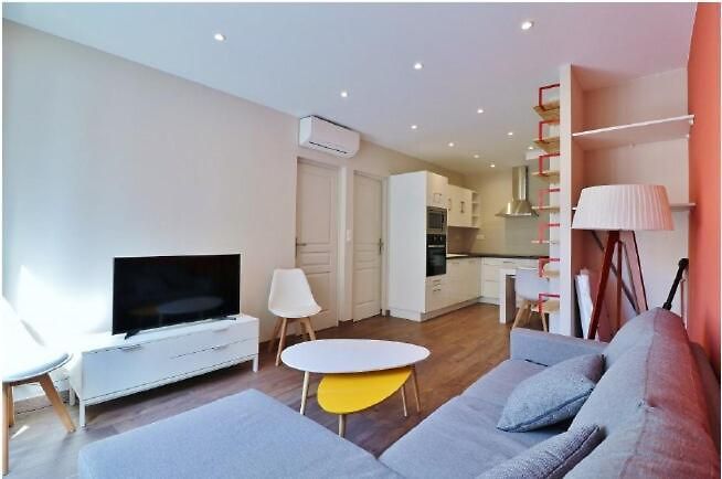 3 Pieces 55m2 - 30 M De La Apartment Nice