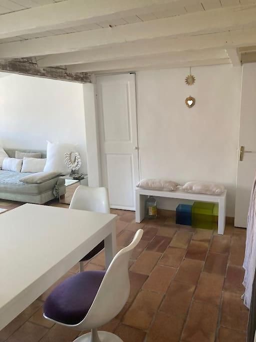 Deux Pièces Dans Le Quartier Du Port Nice