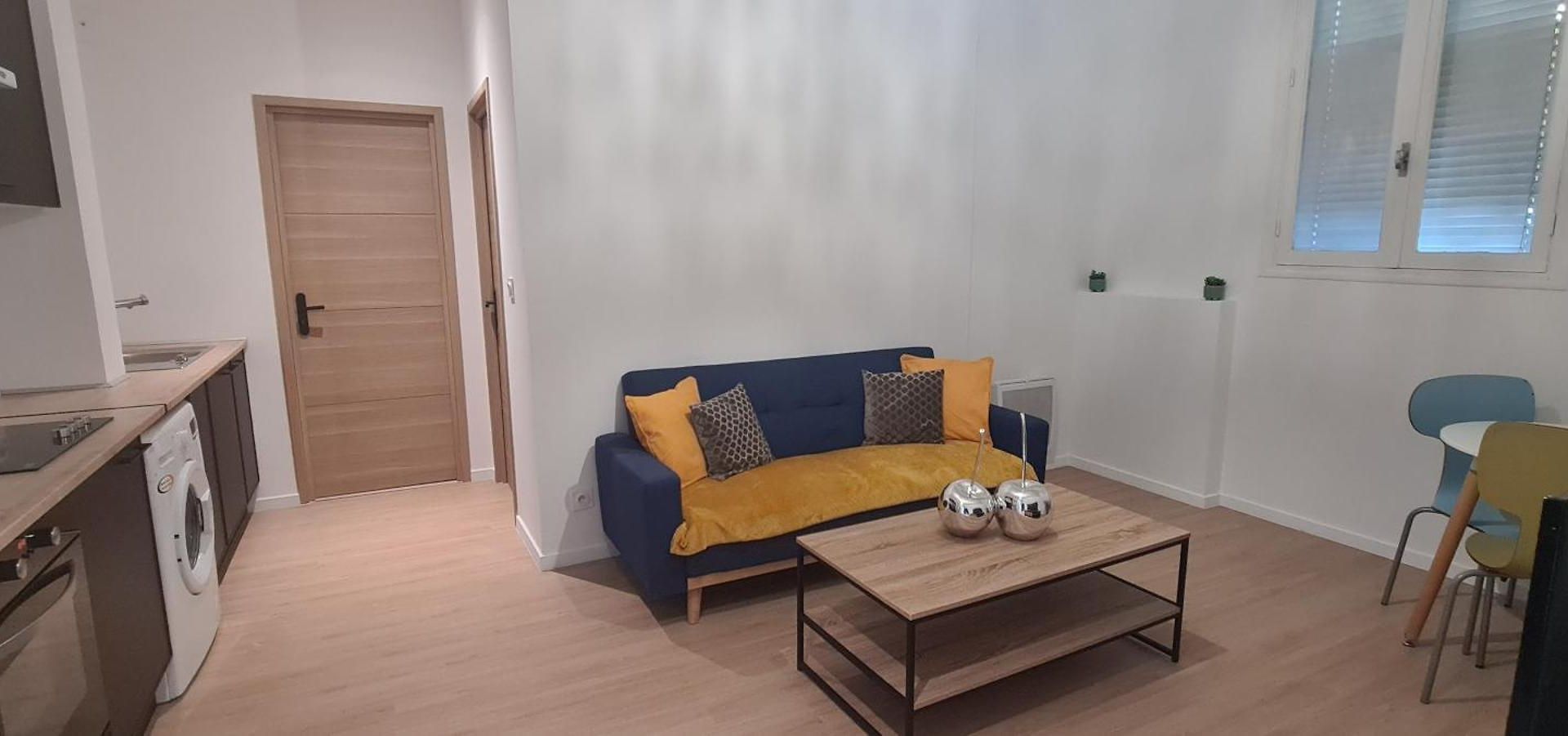 Appartement Très Beau 2 Pièces à *