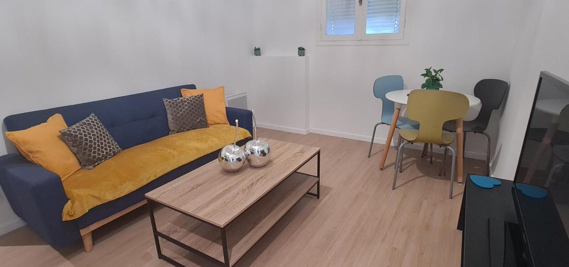 Très Beau 2 Pièces à Appartement