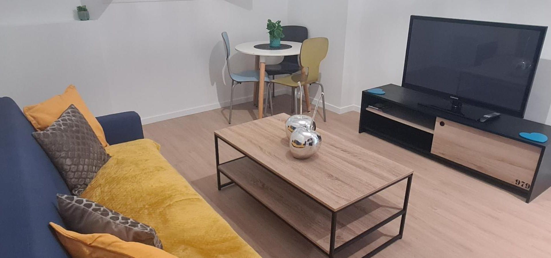 Très Beau 2 Pièces à Appartement *