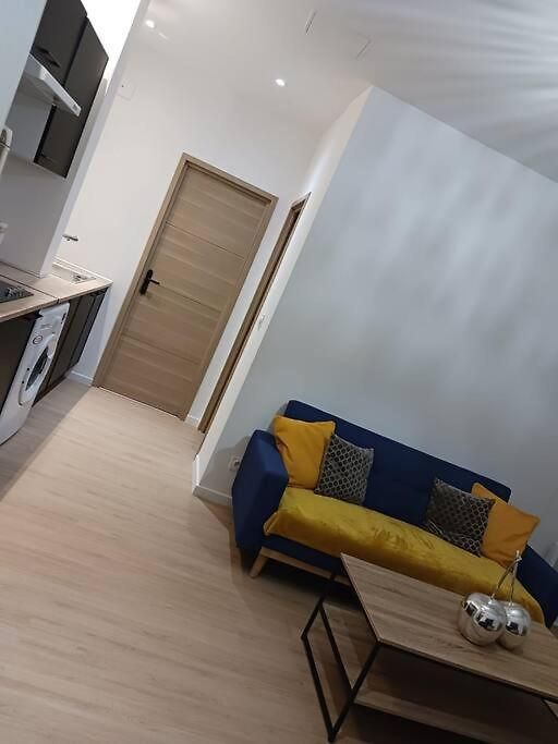 Appartement Très Beau 2 Pièces à