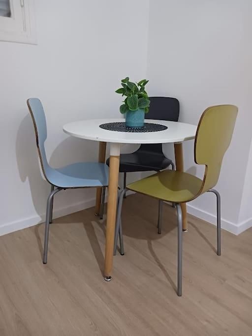 Appartement Très Beau 2 Pièces à