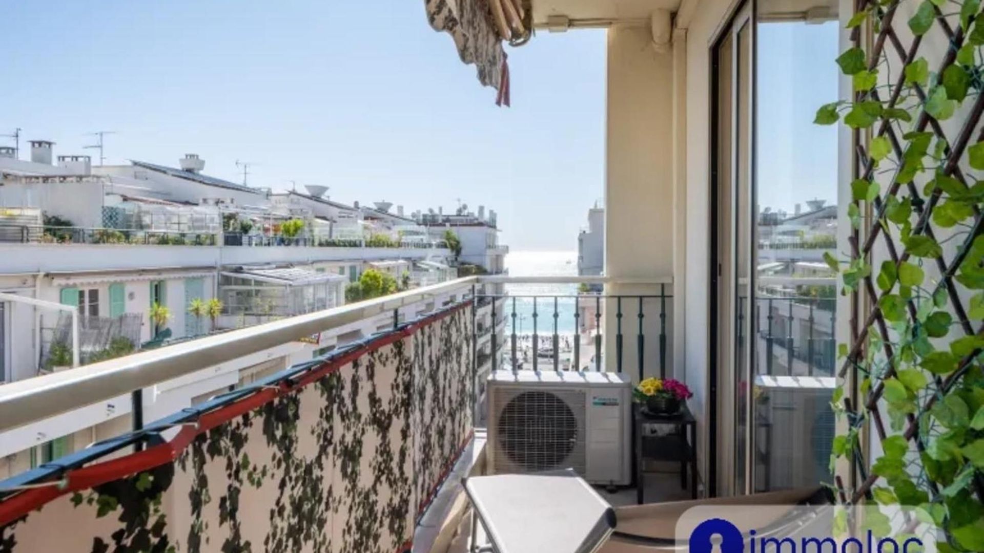 Air-conditioned With Terrace Sea View Apartment *