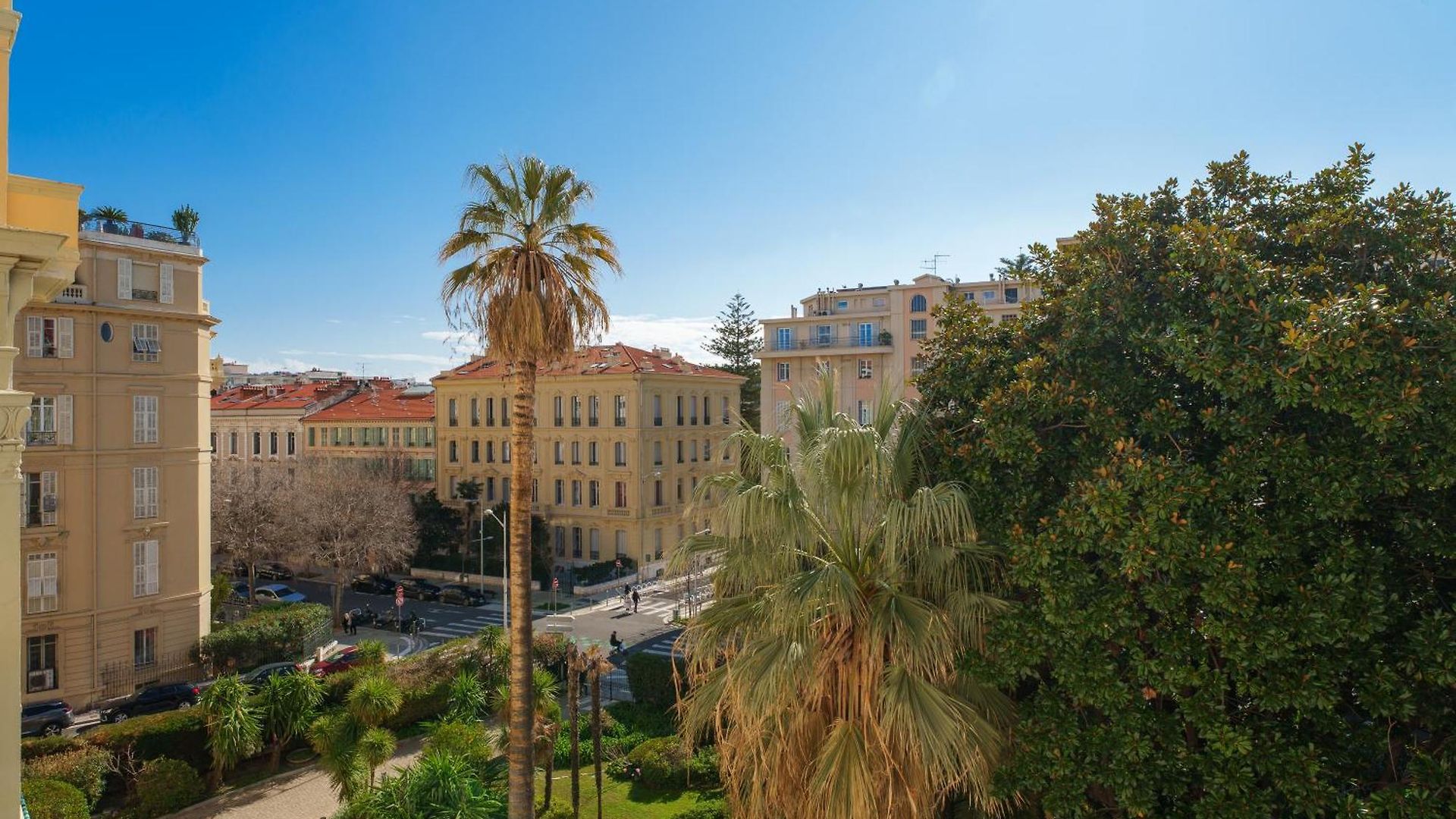 Appartement Renting - Victor - Historic Palace Luxury 3 Bedrooms