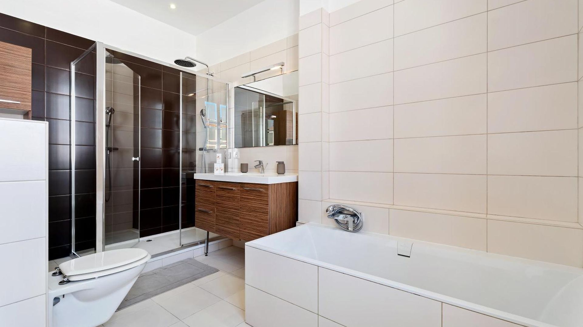 Appartement Renting - Victor - Historic Palace Luxury 3 Bedrooms