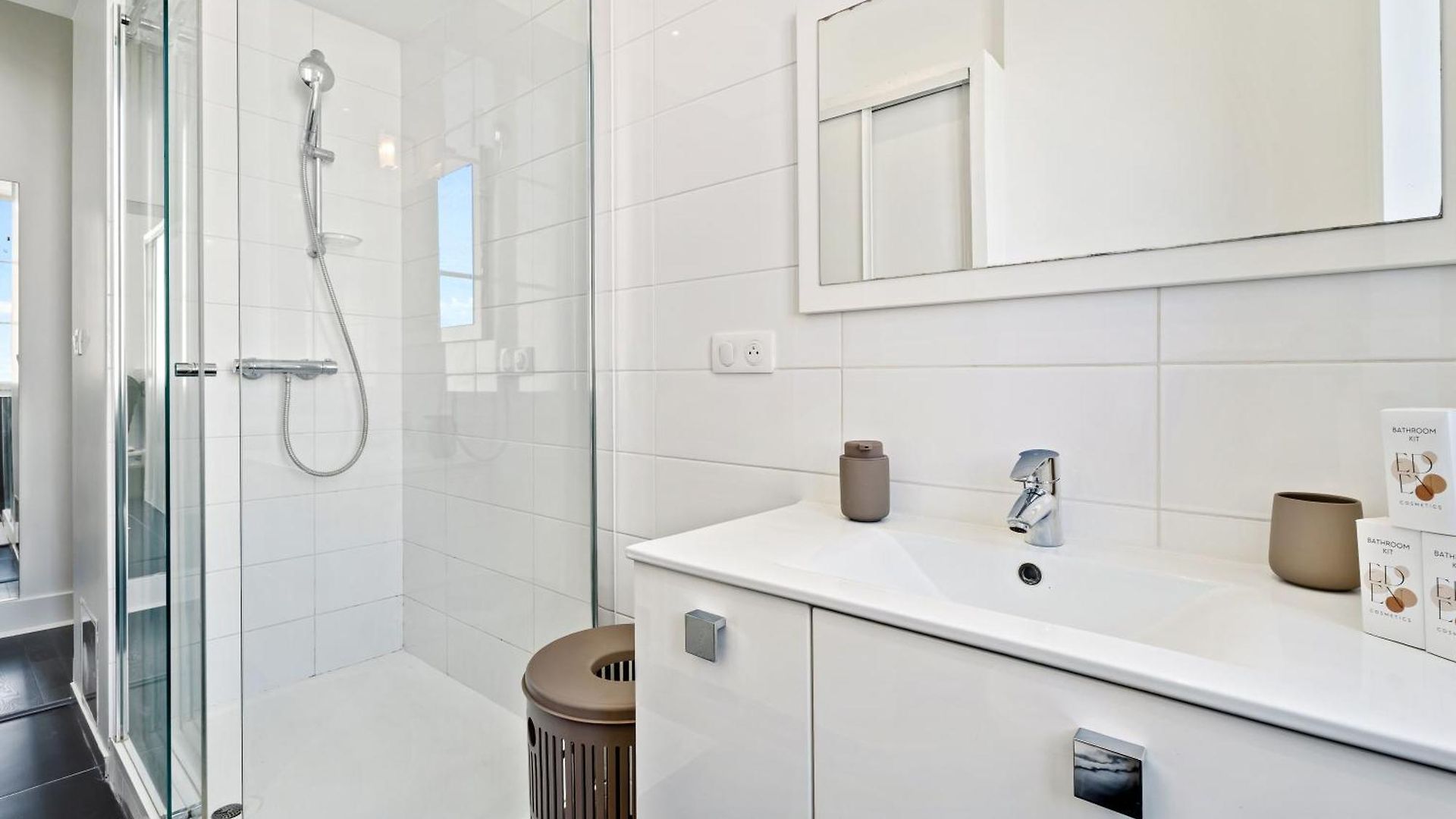 Renting - Victor - Historic Palace Luxury 3 Bedrooms Appartement Nice
