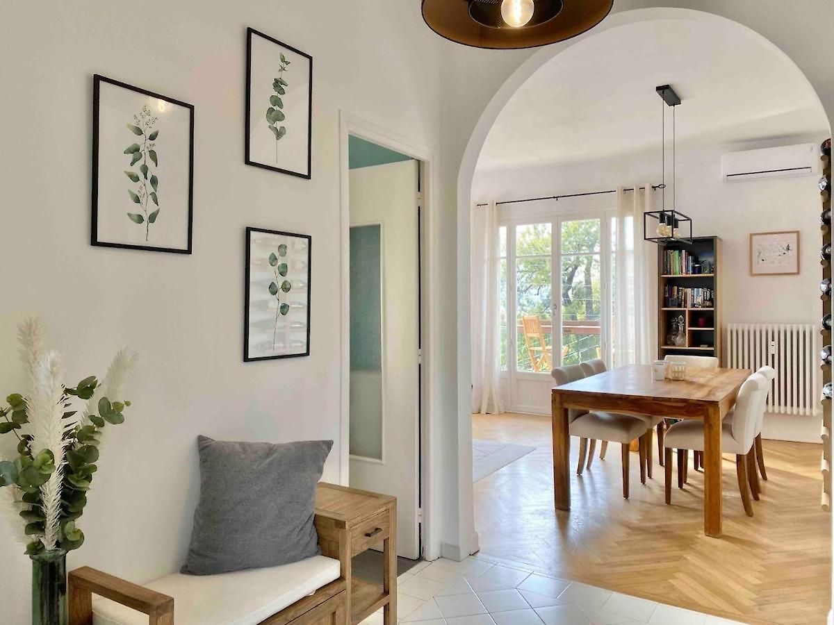 Appartement Sea View 2 Bedroom *