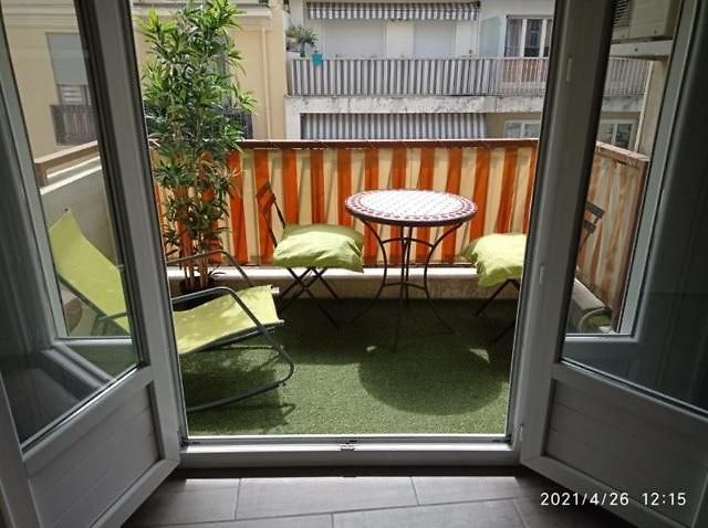 Beautiful Flat 6 People Center Town *