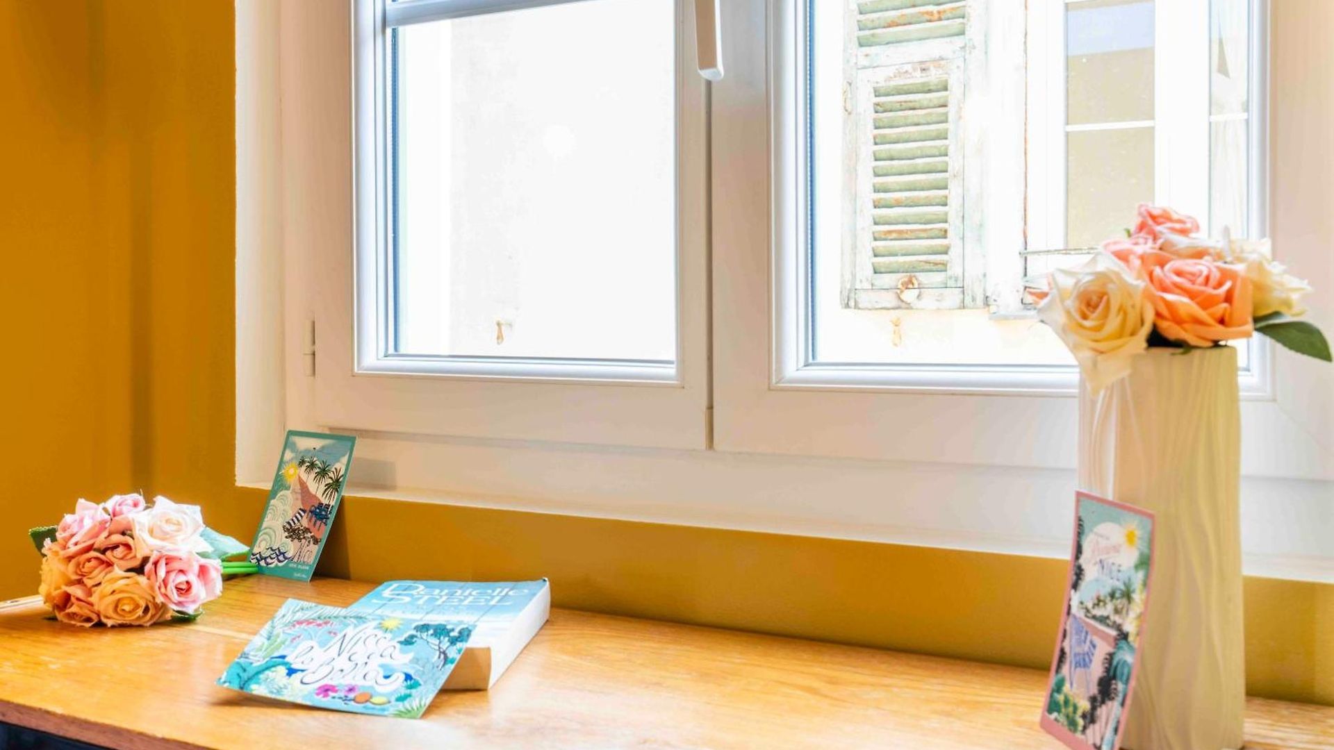 2 Chambres, Balcons, Vue Imprenable, Climatisation - Palace Bleu
