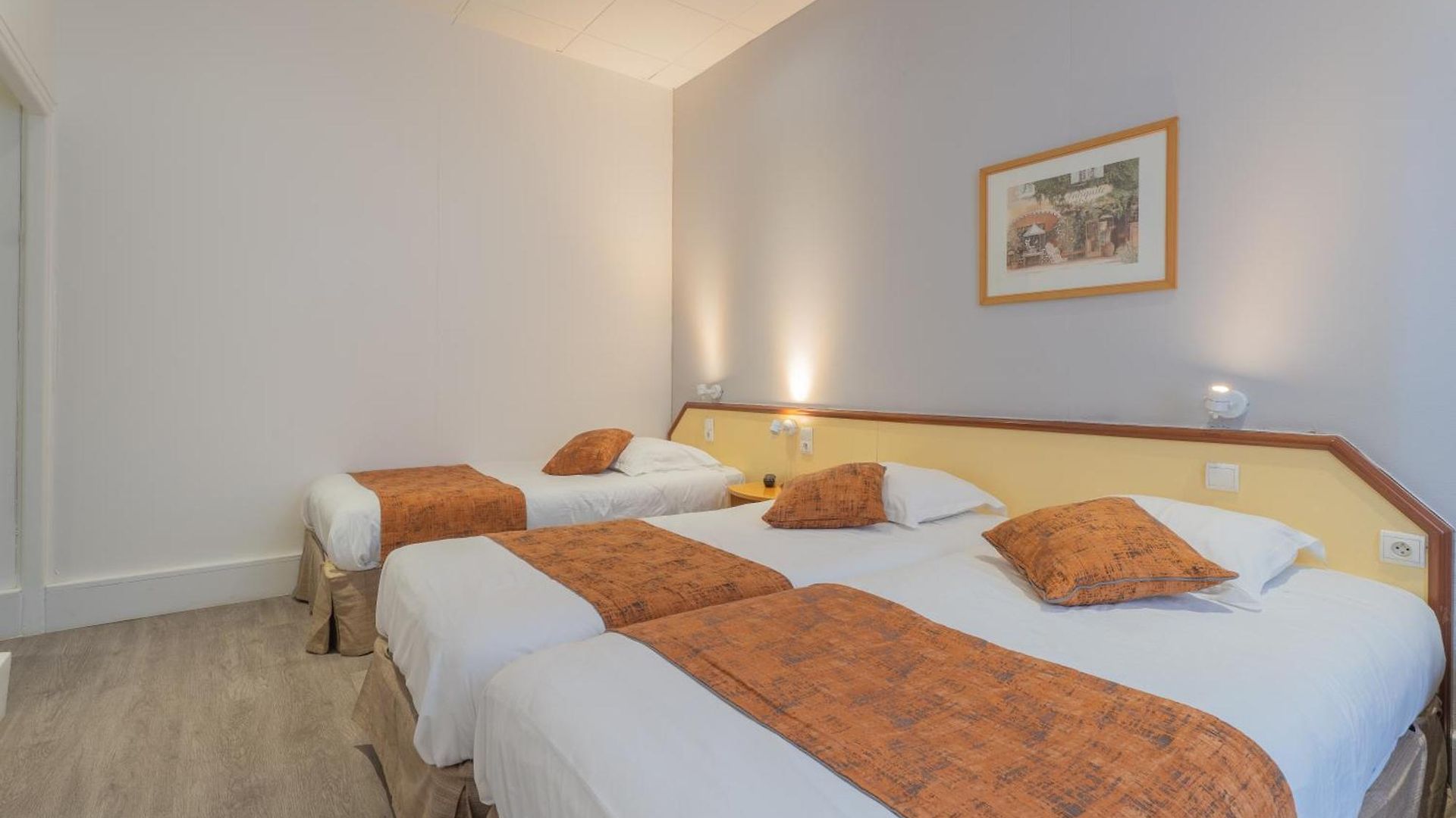 Hotel Busby