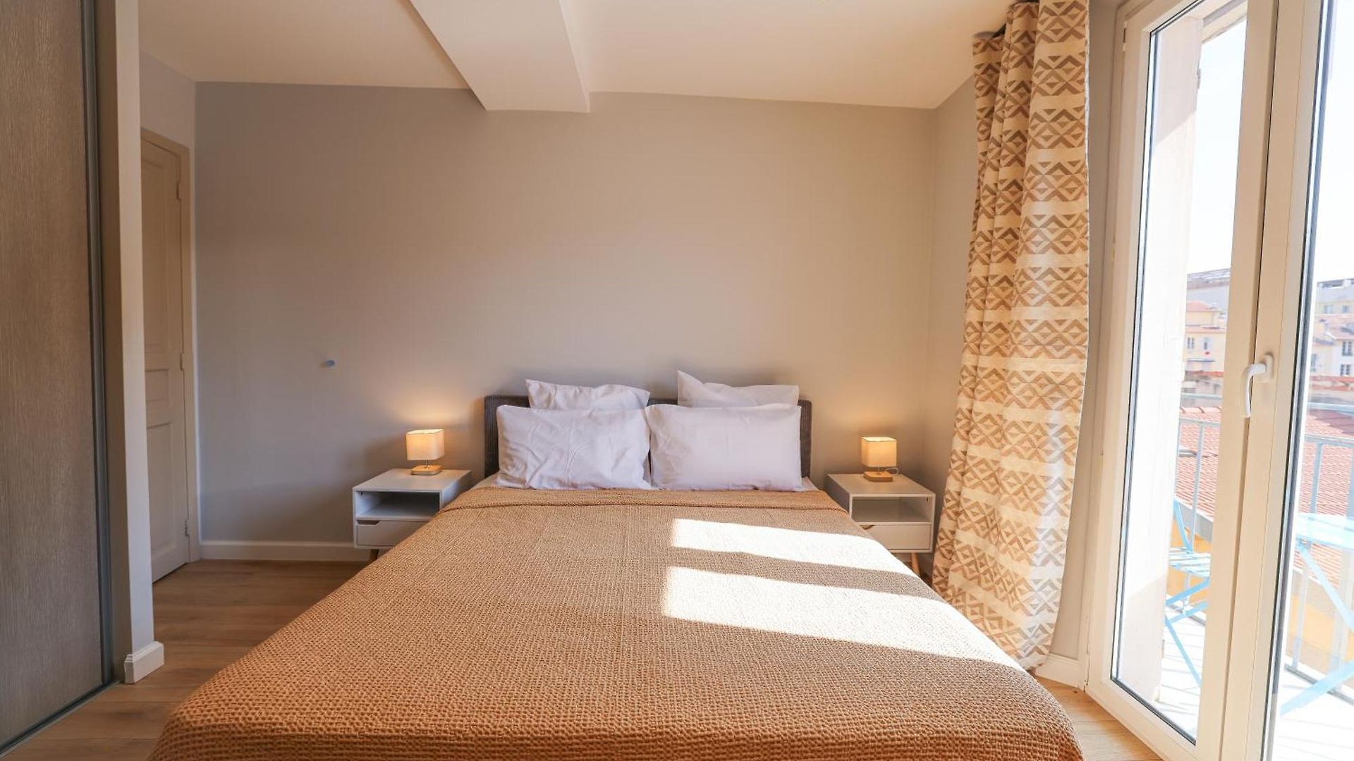 Azurappart Brilliant 2room, Massena Nice
