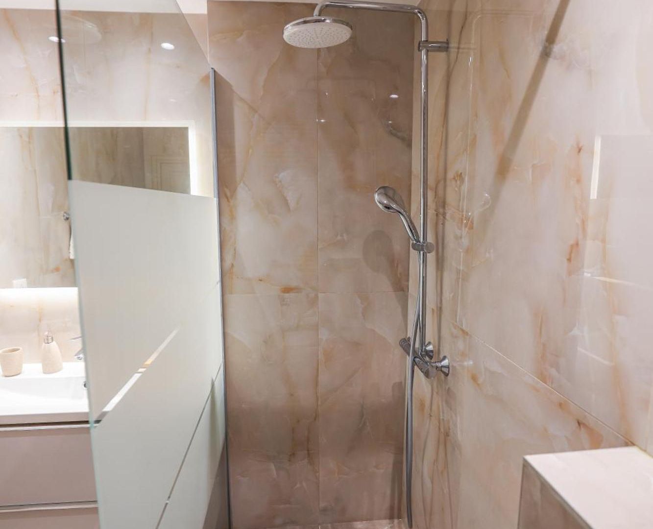 Apartment Azurappart Brilliant 2room, Massena