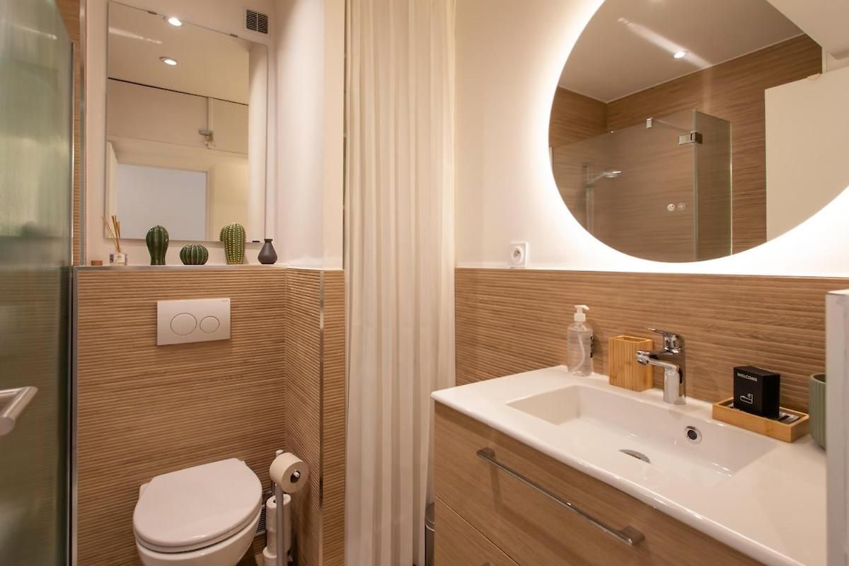 Appartement #26 Staywizus - Idealy Located Flat Ac 2mins Walk To Sea Balcony Nice