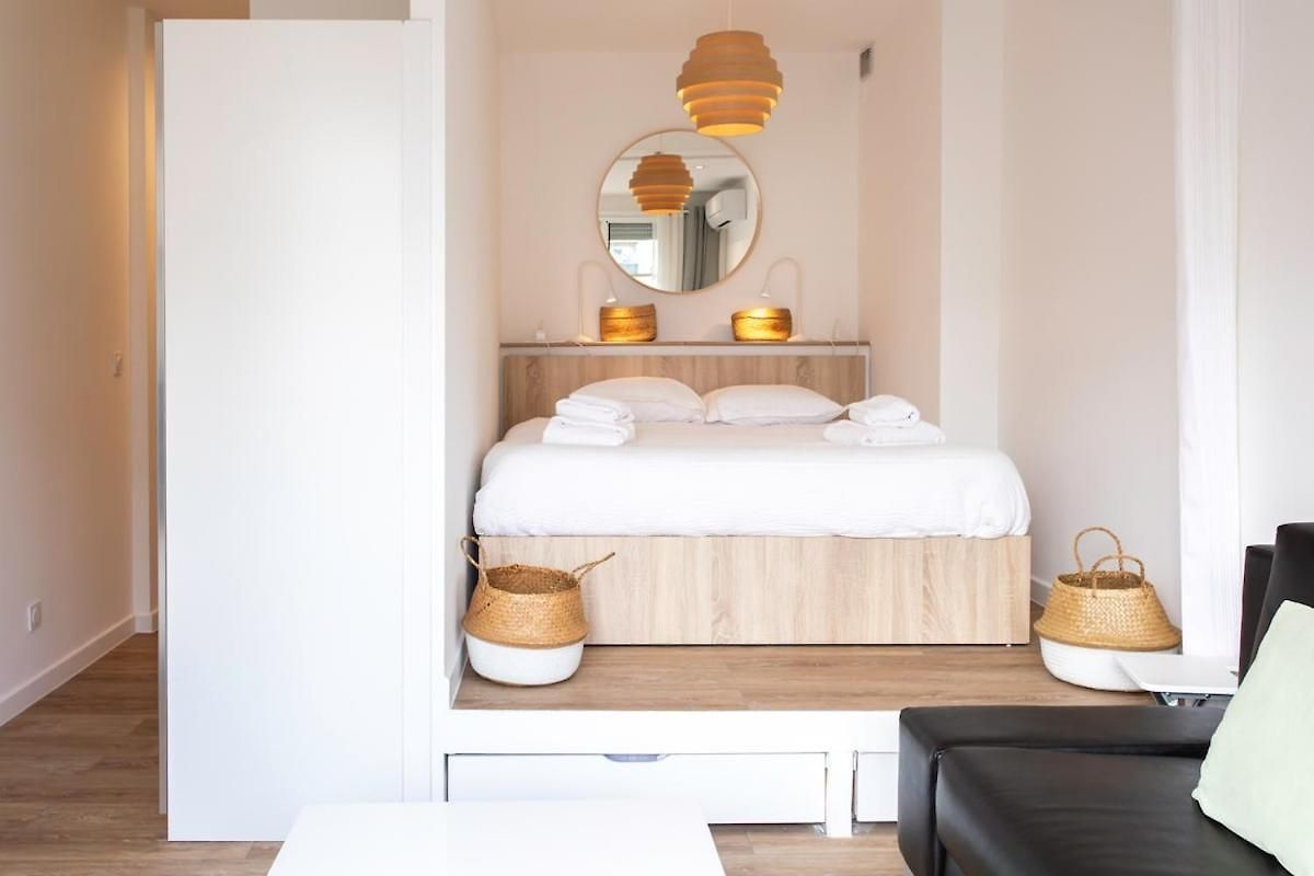 #26 Staywizus - Idealy Located Flat Ac 2mins Walk To Sea Balcony Nice