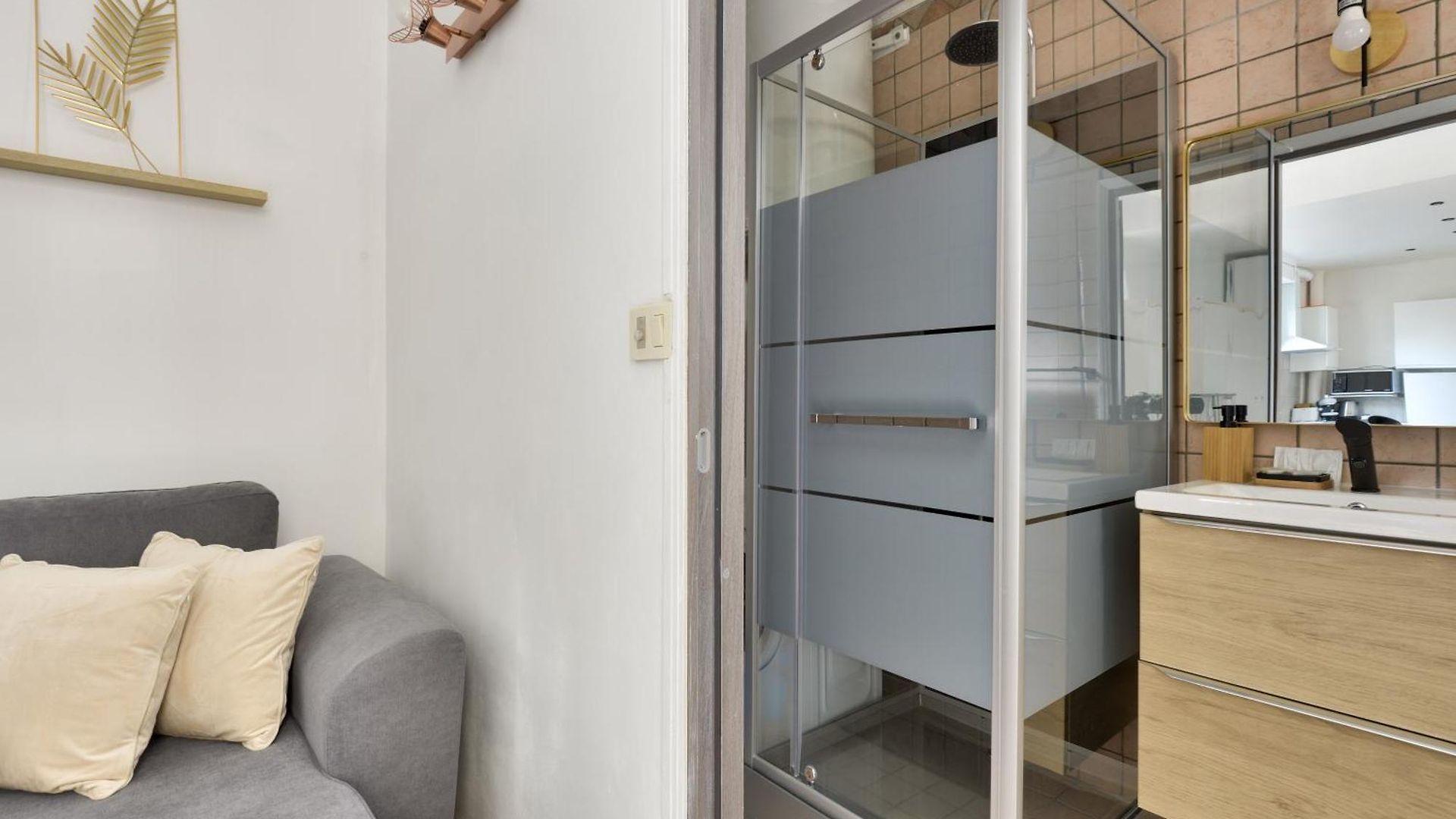 Appartement Vieux Avec Balcon à 1min De La Nice