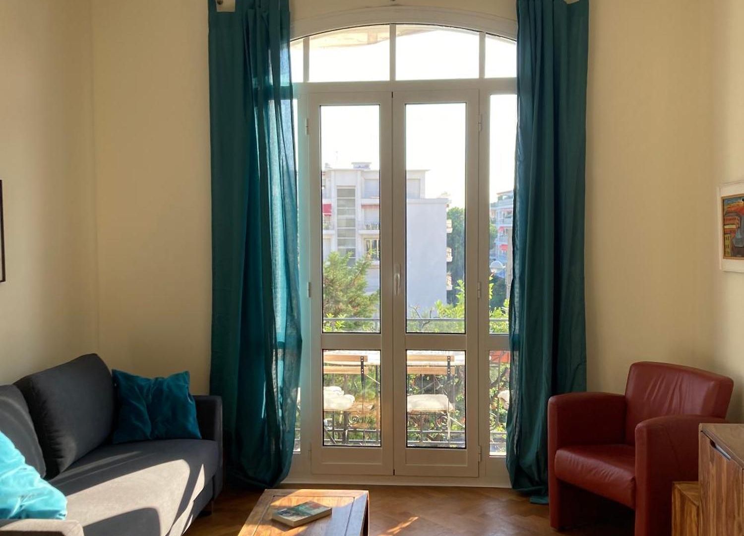 Wunderschoene In Jugendstilvilla Am Hafen Appartement Nice