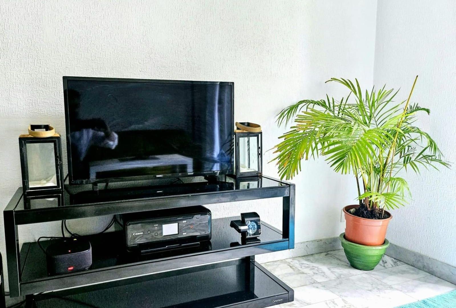 T1 Bord De Apartment Nice