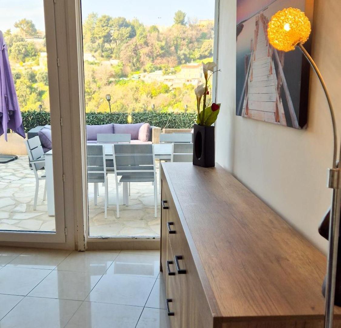 Hébergement de vacances Maison Avec Grande Terrasse Sur