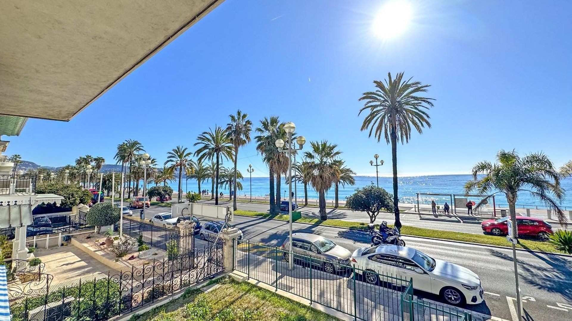 Cariatides - Promenade Apartment