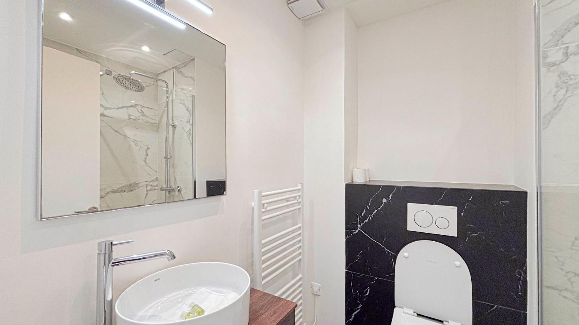 Escapade En Centre De - Wifi, Ac, 2pers Appartement Nice