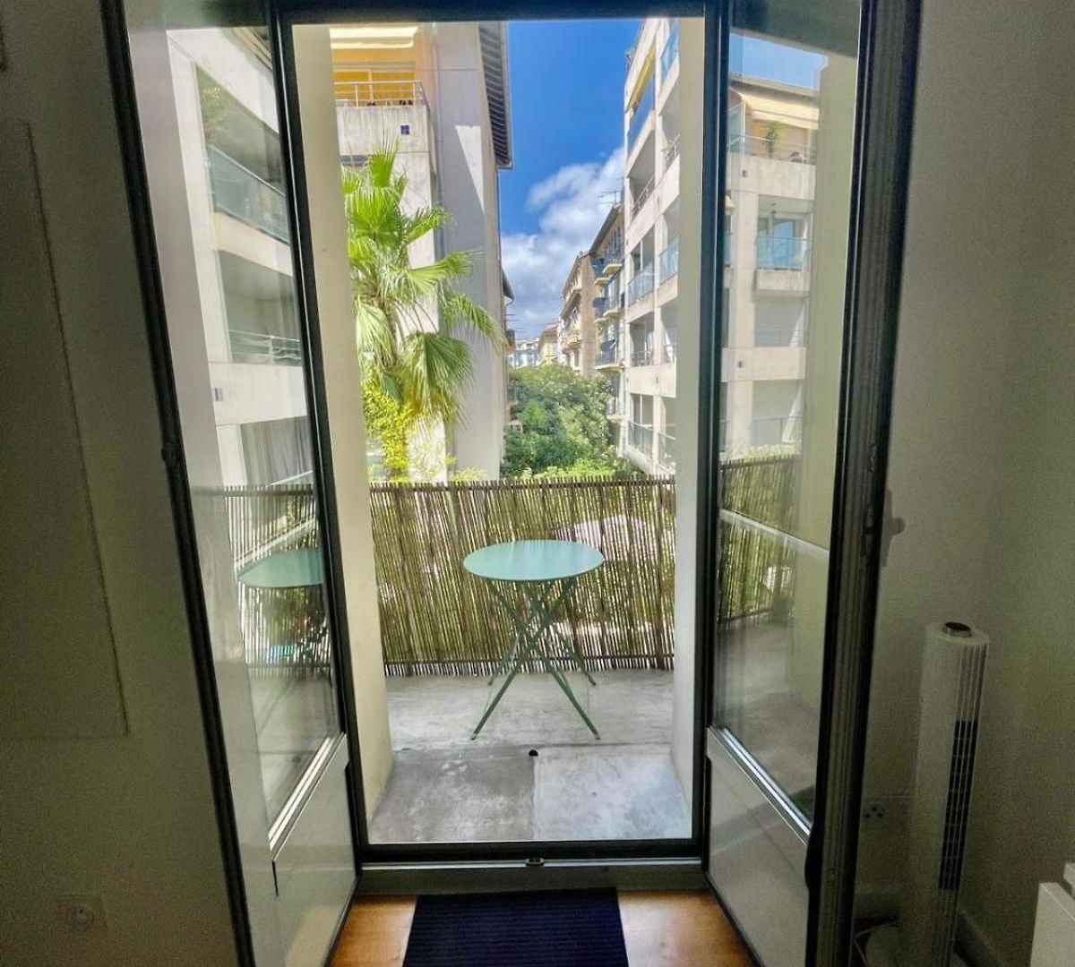 Appartement Two-rooms With Balcony In