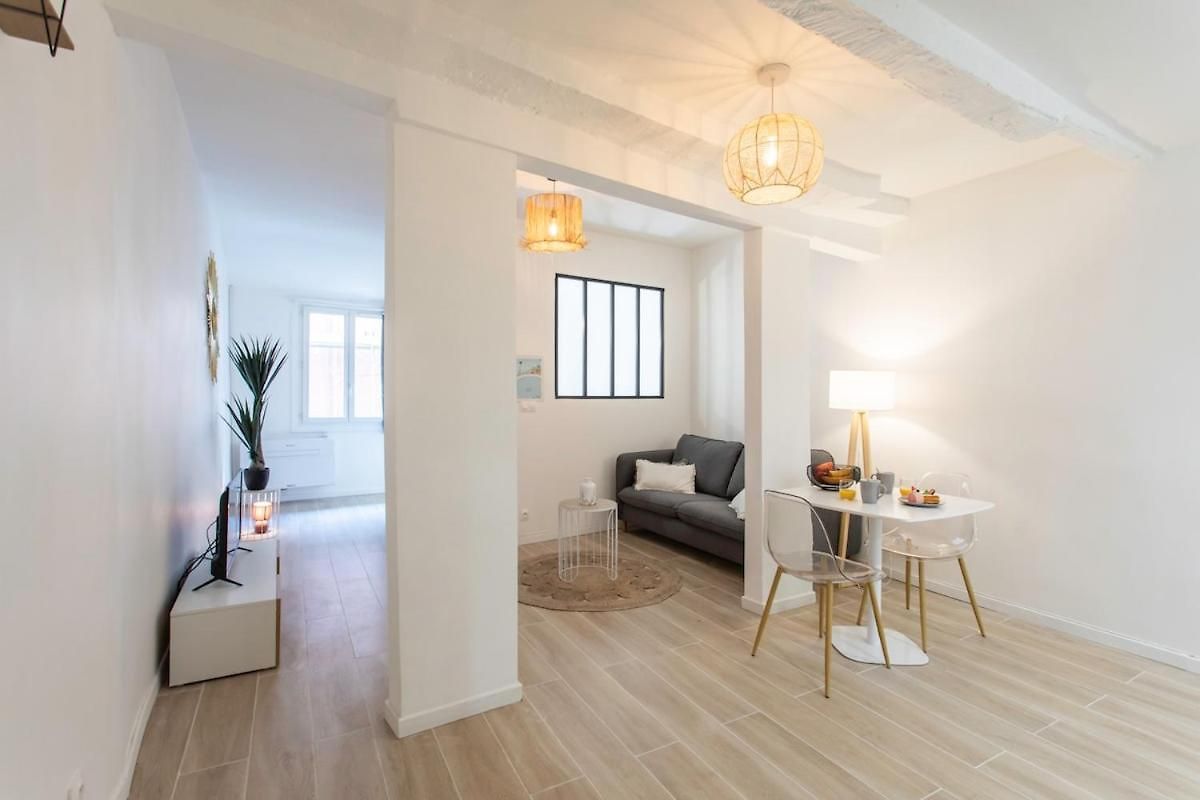 #16 Staywizus -1bdr Flower Market, Old Town, 1min Ac Appartement *