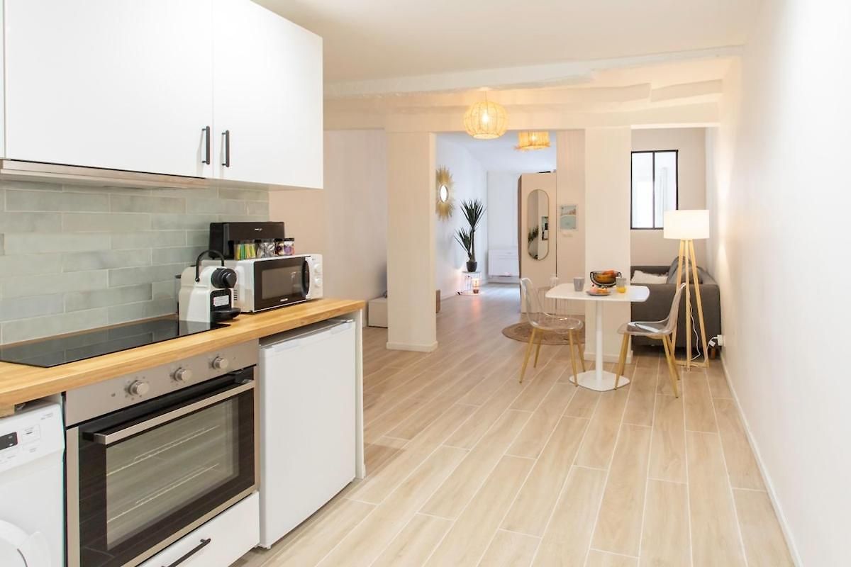Appartement #16 Staywizus -1bdr Flower Market, Old Town, 1min Ac