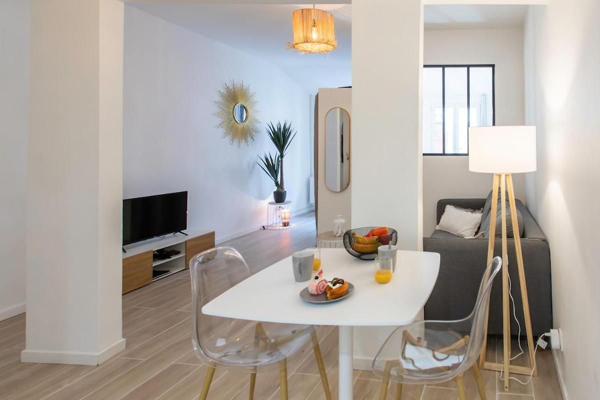 Appartement #16 Staywizus -1bdr Flower Market, Old Town, 1min Ac *