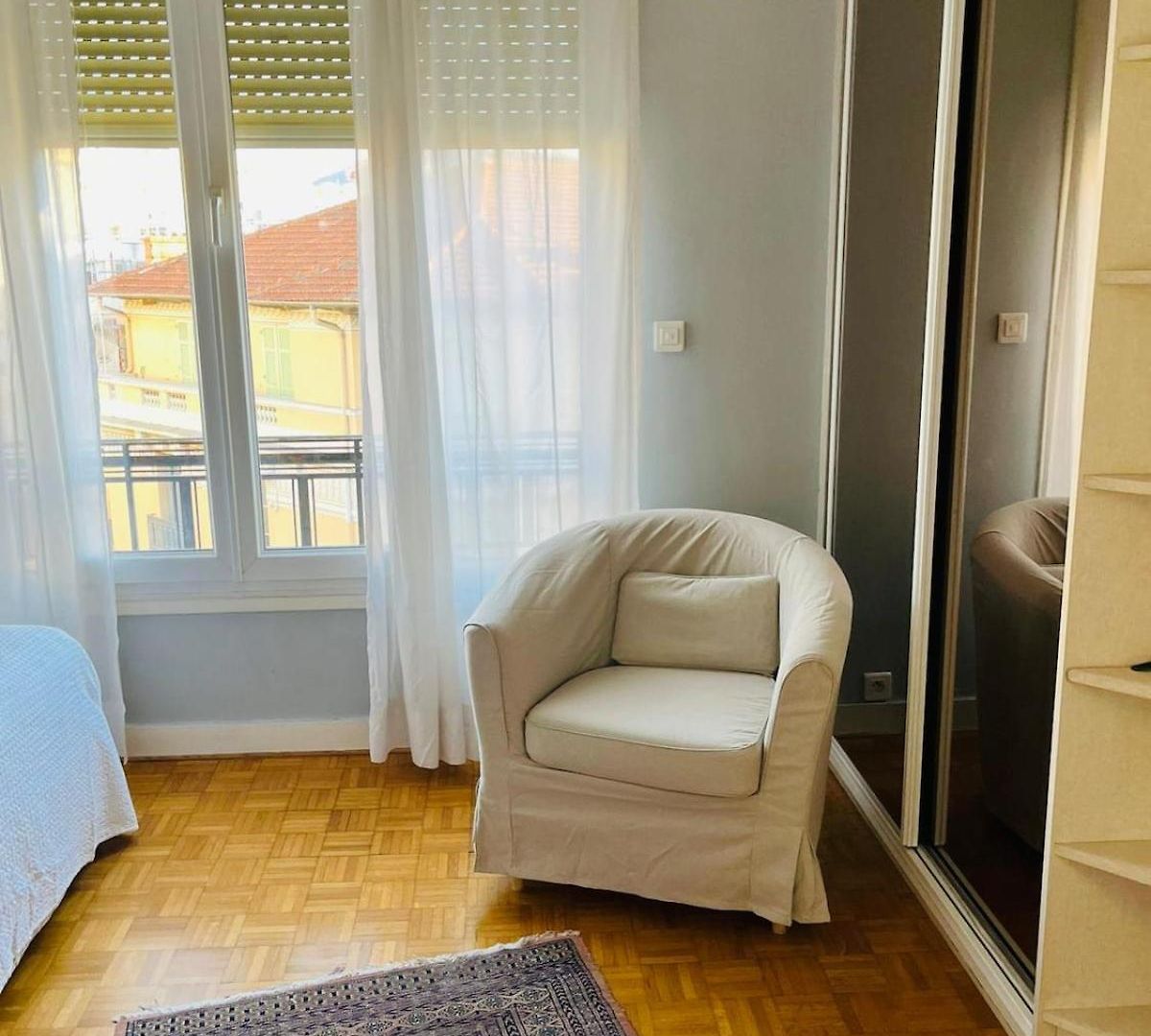 Pleasant With Balcony Nice