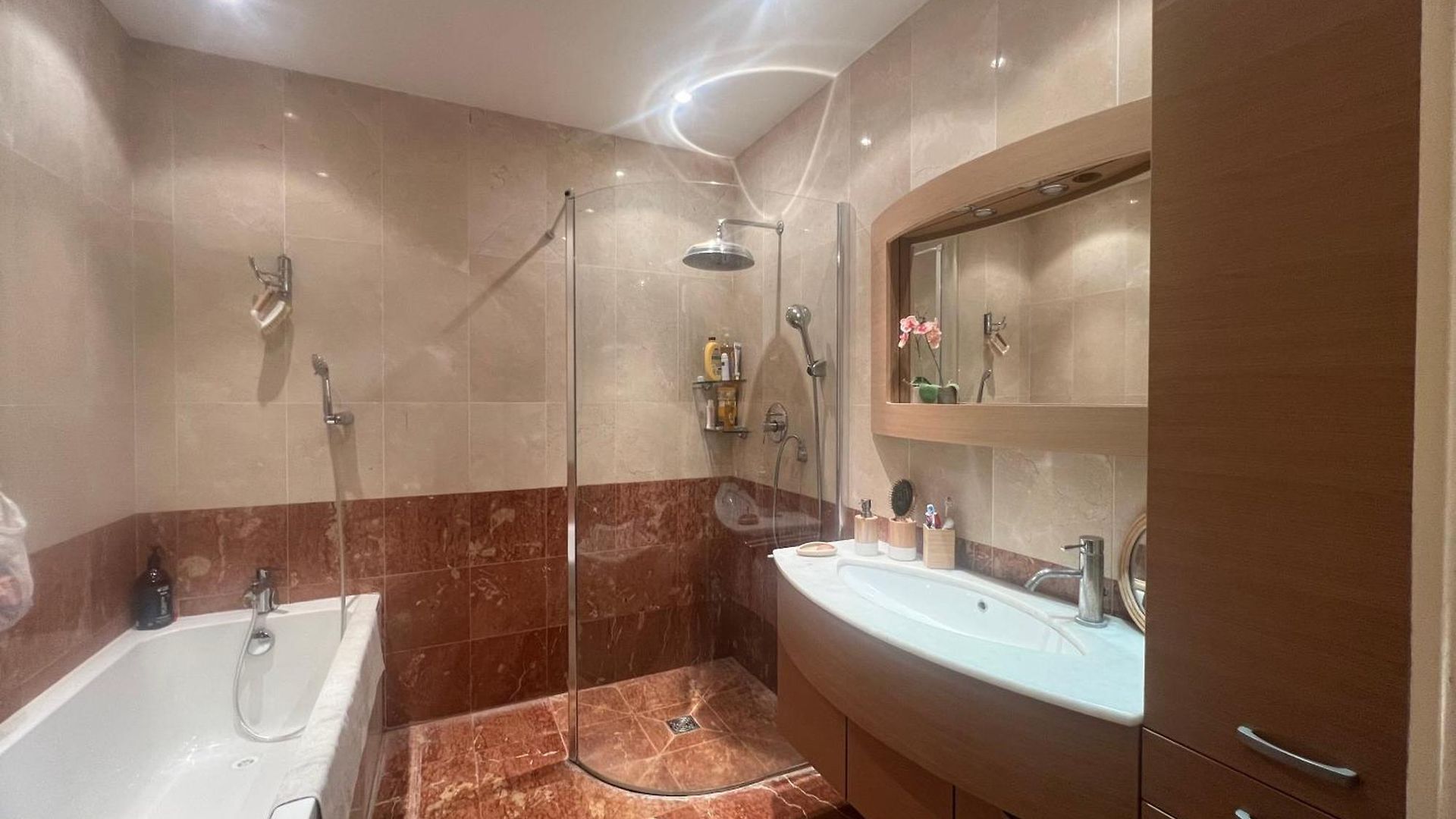 Appartement Centre Vue Avec Piscine Pour Famille, Couple D'amis Pas De Groupes De Jeunes Autorisés *