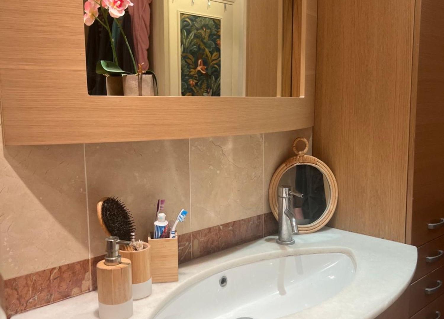 Appartement Centre Vue Avec Piscine Pour Famille, Couple D'amis Pas De Groupes De Jeunes Autorisés *