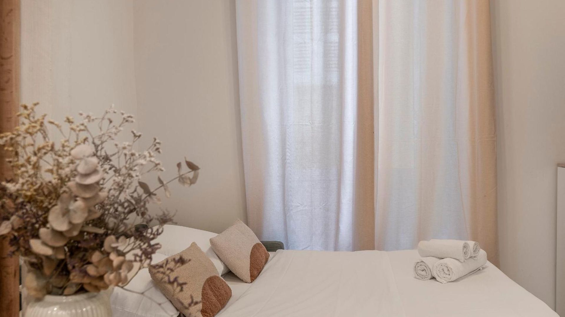 Apartment 2 Pieces Dans Le Vieux - A 3 Min De La Et Du Celebre Cours Saleya *